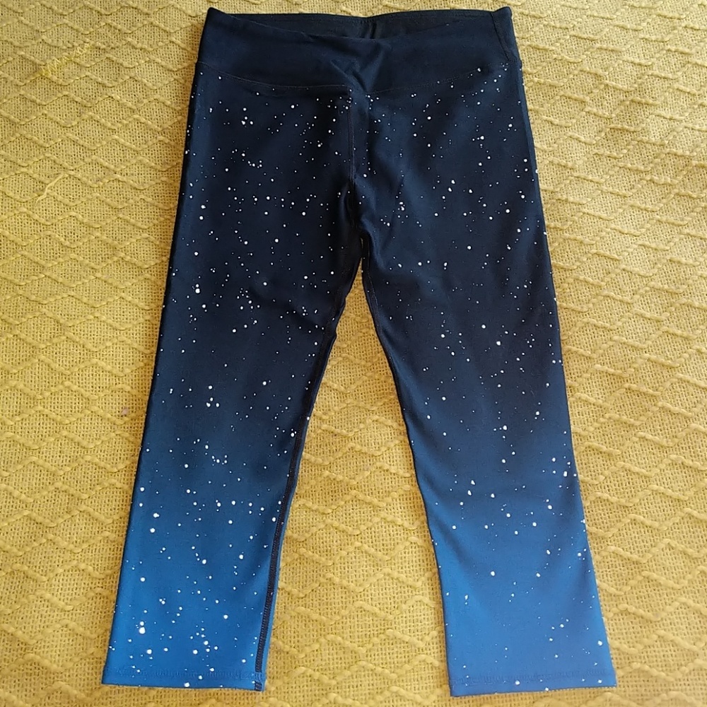 NWT Fabletics Galaxy Ombre Workout Capri Pant